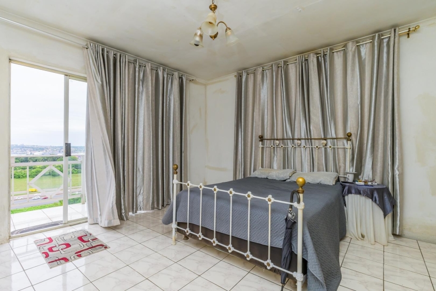 6 Bedroom Property for Sale in Mobeni Heights KwaZulu-Natal