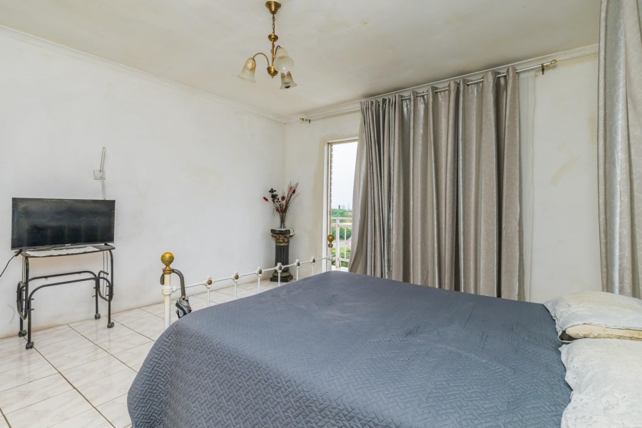 6 Bedroom Property for Sale in Mobeni Heights KwaZulu-Natal