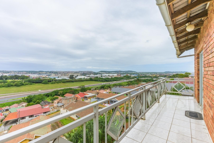 6 Bedroom Property for Sale in Mobeni Heights KwaZulu-Natal
