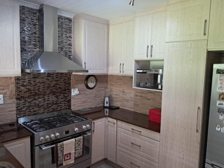 3 Bedroom Property for Sale in Yellowwood Park KwaZulu-Natal