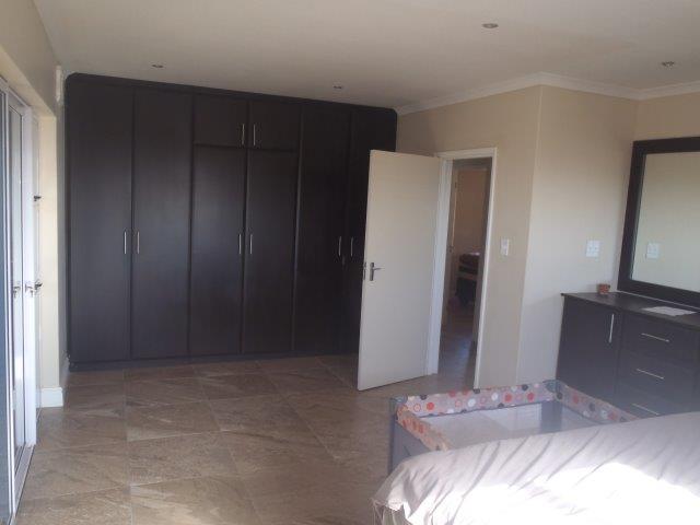 5 Bedroom Property for Sale in Bluff KwaZulu-Natal