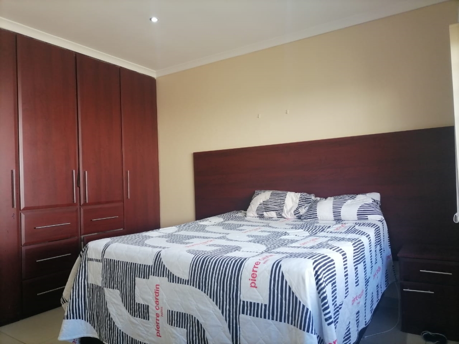 5 Bedroom Property for Sale in Bluff KwaZulu-Natal