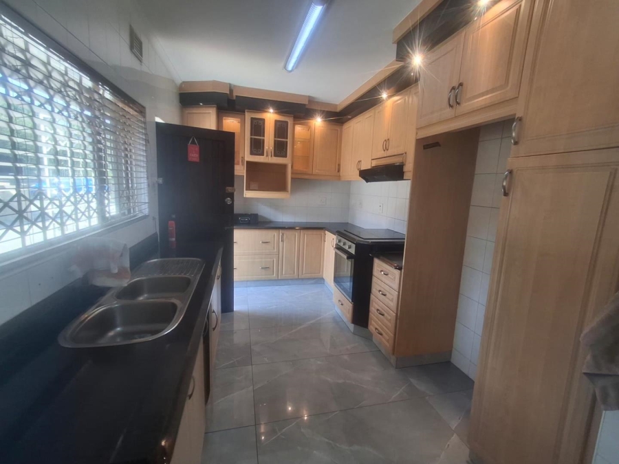 To Let 3 Bedroom Property for Rent in Berea West KwaZulu-Natal