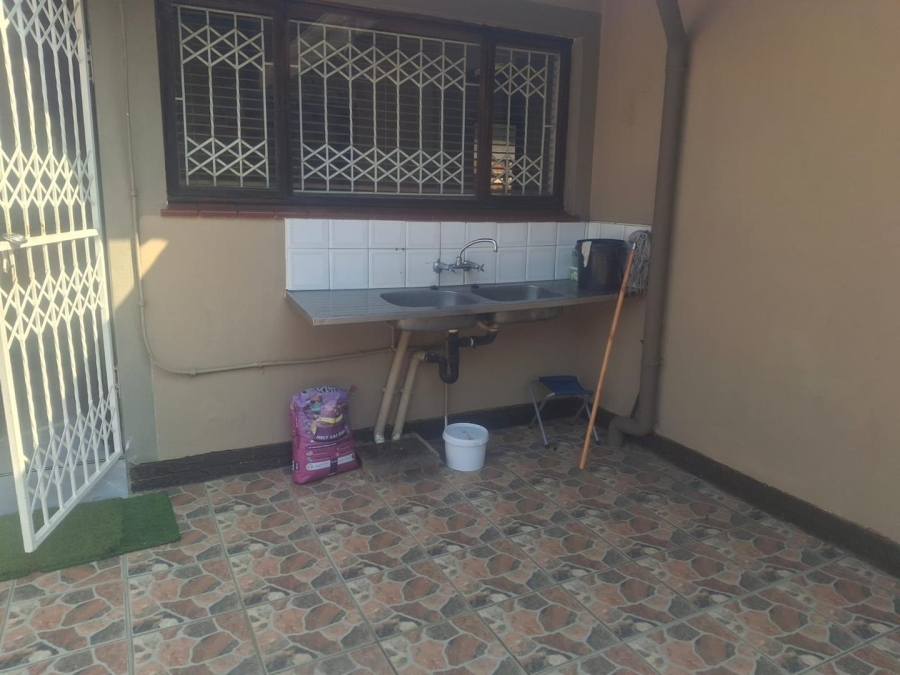 To Let 3 Bedroom Property for Rent in Berea West KwaZulu-Natal
