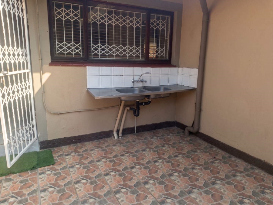 To Let 3 Bedroom Property for Rent in Berea West KwaZulu-Natal