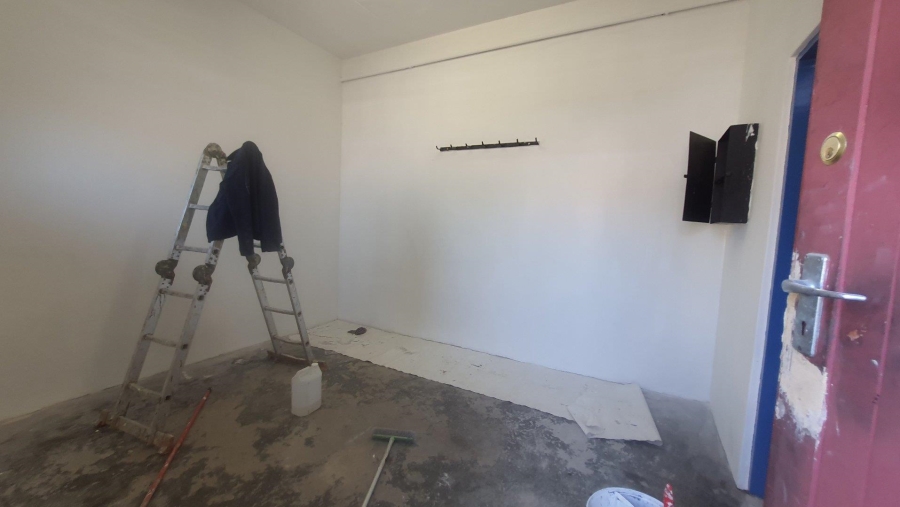 To Let Commercial Property for Rent in New Germany KwaZulu-Natal