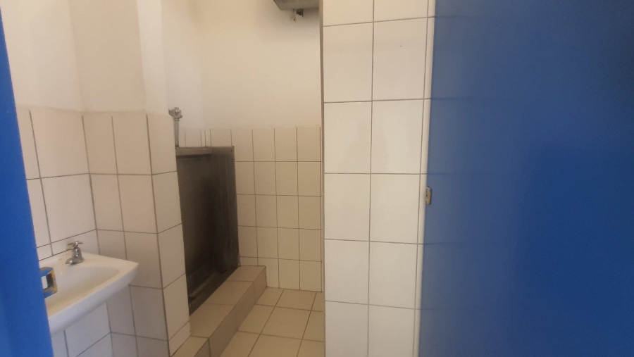 To Let Commercial Property for Rent in New Germany KwaZulu-Natal