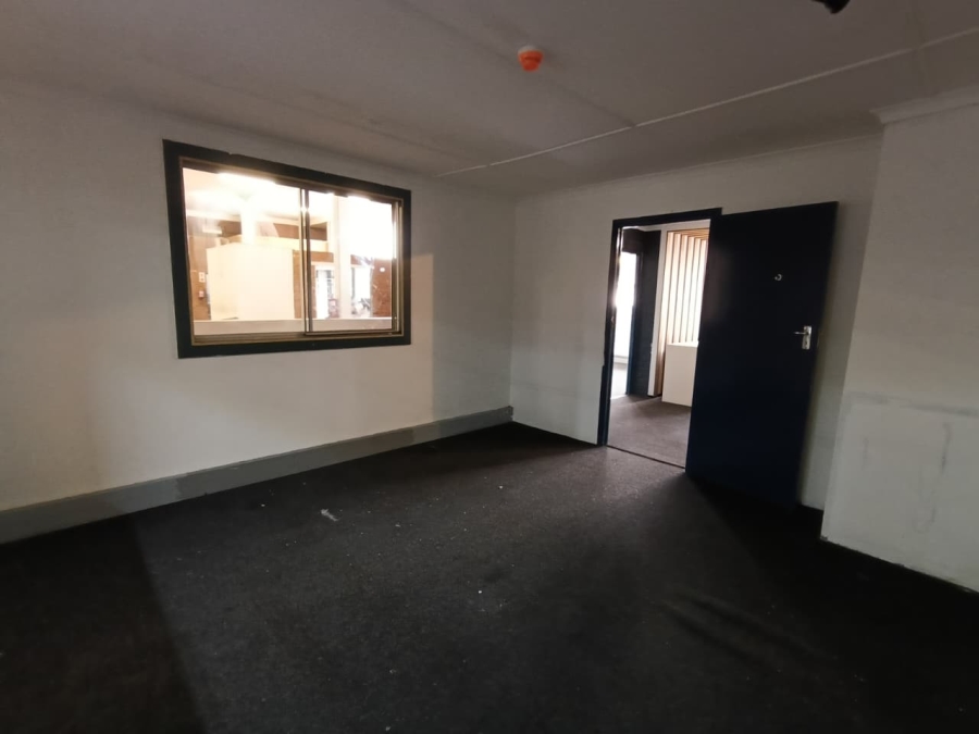 To Let Commercial Property for Rent in New Germany KwaZulu-Natal