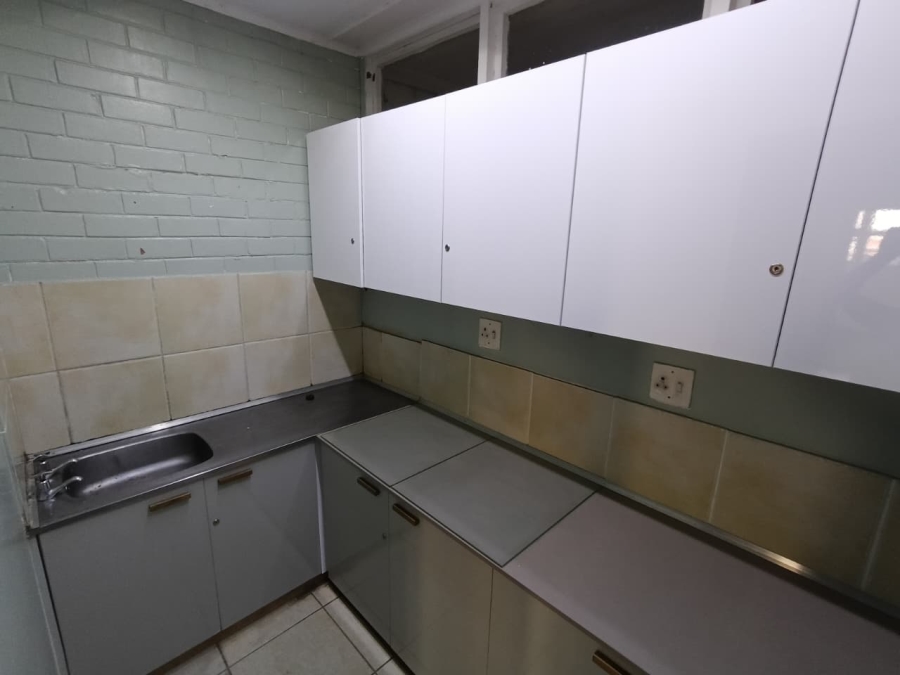 To Let Commercial Property for Rent in New Germany KwaZulu-Natal