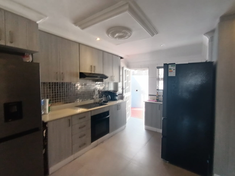 To Let 3 Bedroom Property for Rent in Bluff KwaZulu-Natal