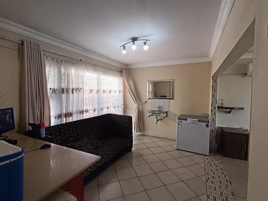 To Let 3 Bedroom Property for Rent in Bluff KwaZulu-Natal