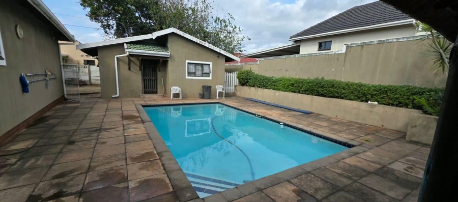 To Let 3 Bedroom Property for Rent in Bluff KwaZulu-Natal