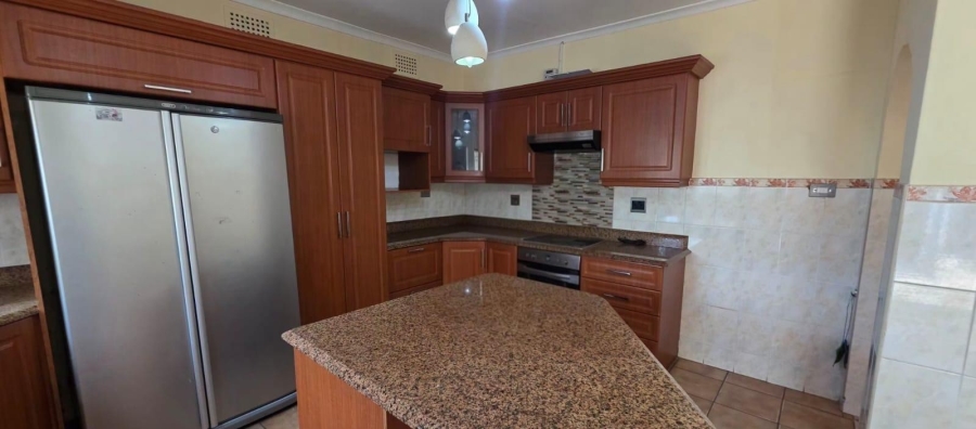 To Let 3 Bedroom Property for Rent in Bluff KwaZulu-Natal