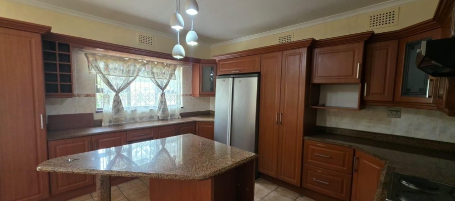 To Let 3 Bedroom Property for Rent in Bluff KwaZulu-Natal