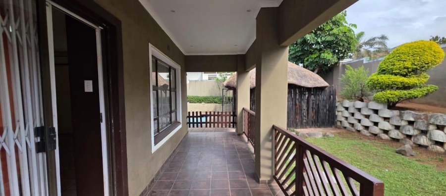 To Let 3 Bedroom Property for Rent in Bluff KwaZulu-Natal