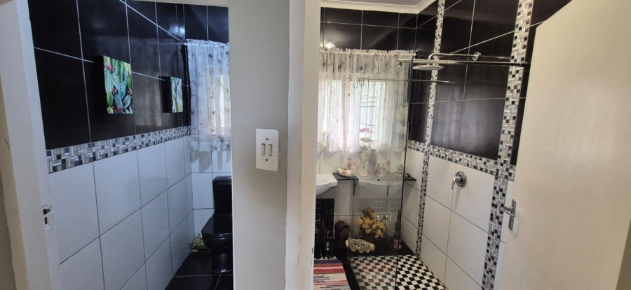 3 Bedroom Property for Sale in Black Rock KwaZulu-Natal