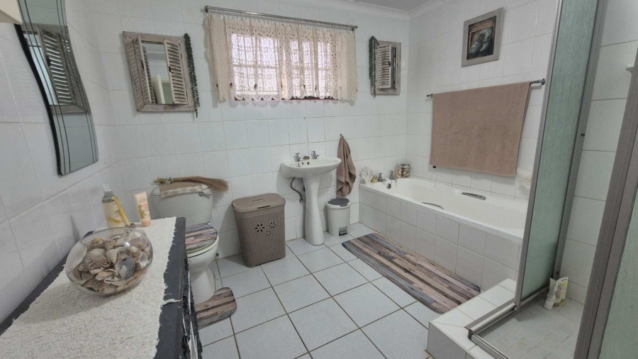 3 Bedroom Property for Sale in Rocklands KwaZulu-Natal