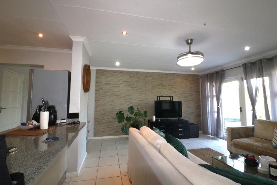 To Let 2 Bedroom Property for Rent in Durban North KwaZulu-Natal