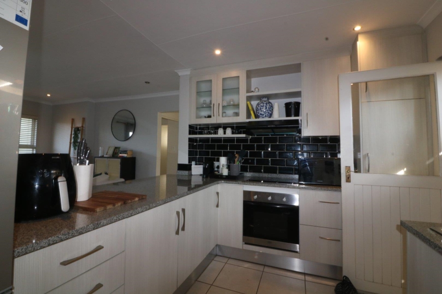 To Let 2 Bedroom Property for Rent in Durban North KwaZulu-Natal