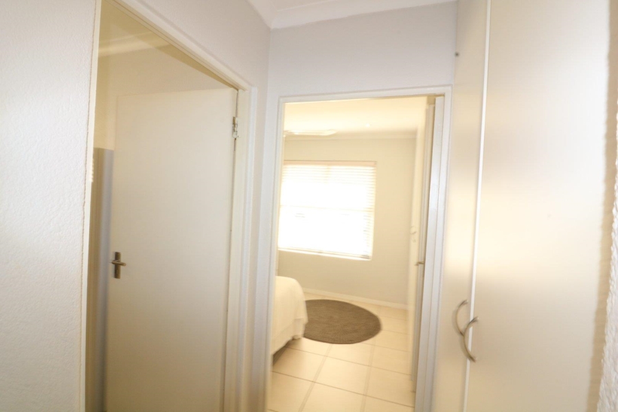 To Let 2 Bedroom Property for Rent in Durban North KwaZulu-Natal
