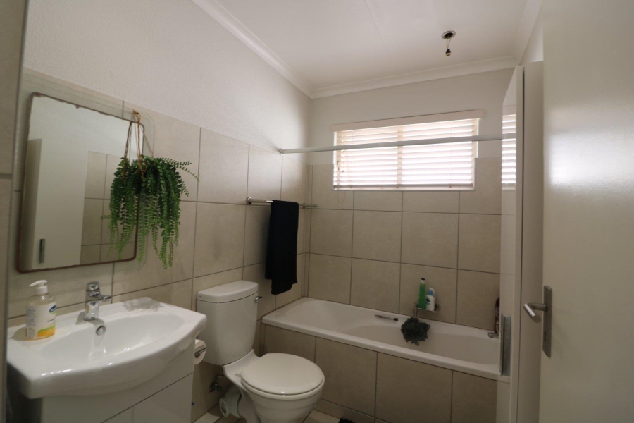 To Let 2 Bedroom Property for Rent in Durban North KwaZulu-Natal