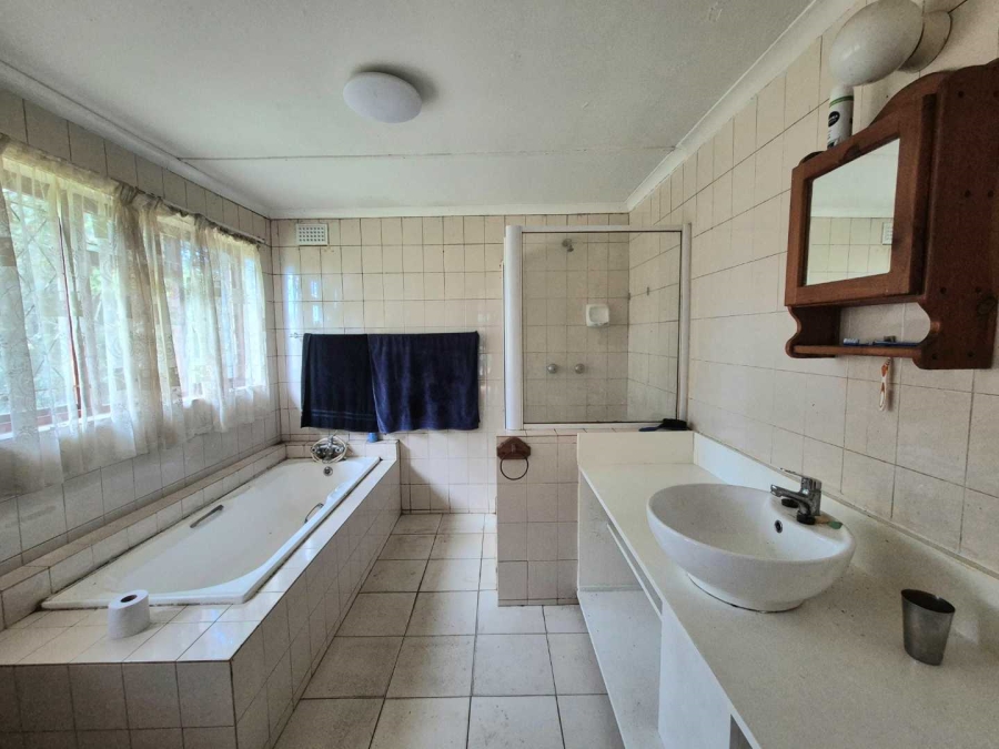 3 Bedroom Property for Sale in Amanzimtoti KwaZulu-Natal