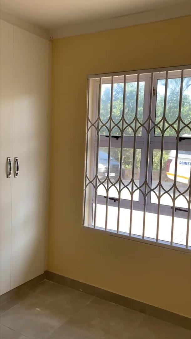 To Let 2 Bedroom Property for Rent in Westbrook KwaZulu-Natal