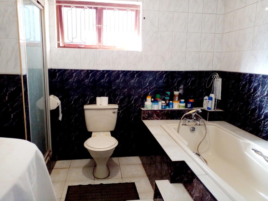 4 Bedroom Property for Sale in Shallcross KwaZulu-Natal