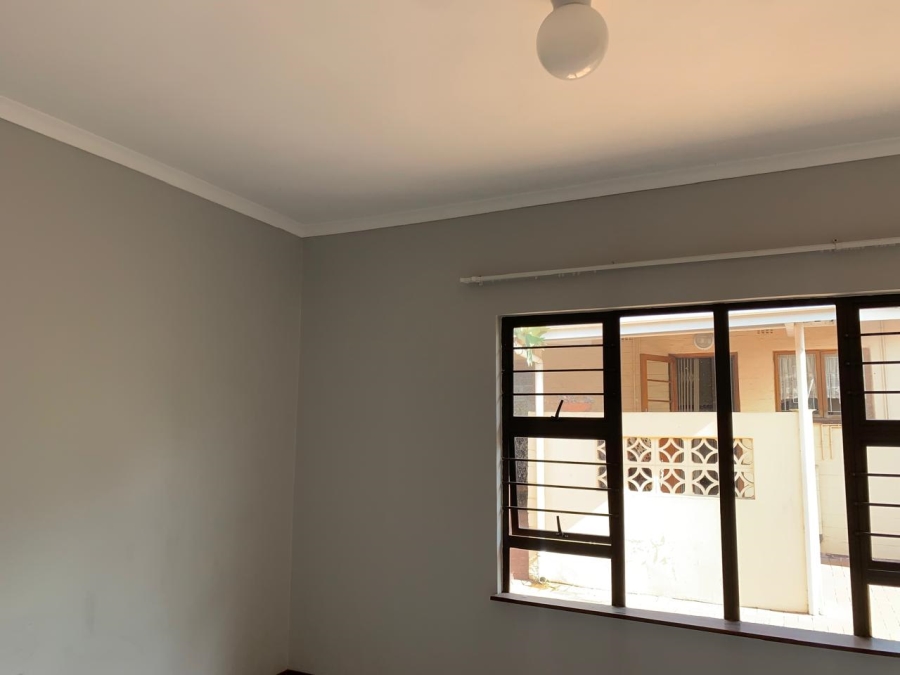 To Let 0 Bedroom Property for Rent in Manors KwaZulu-Natal