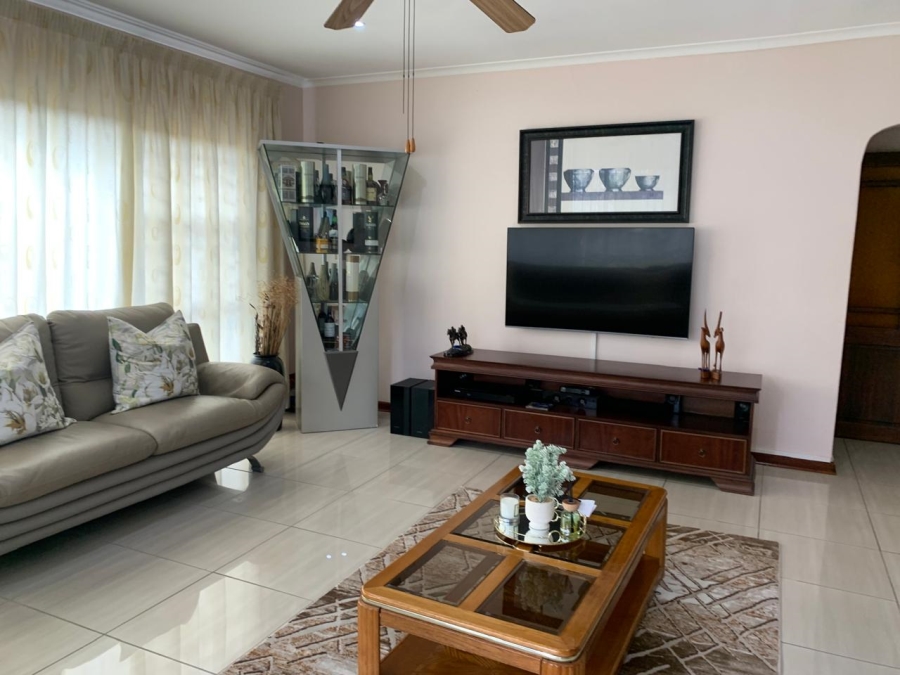 To Let 0 Bedroom Property for Rent in Manors KwaZulu-Natal