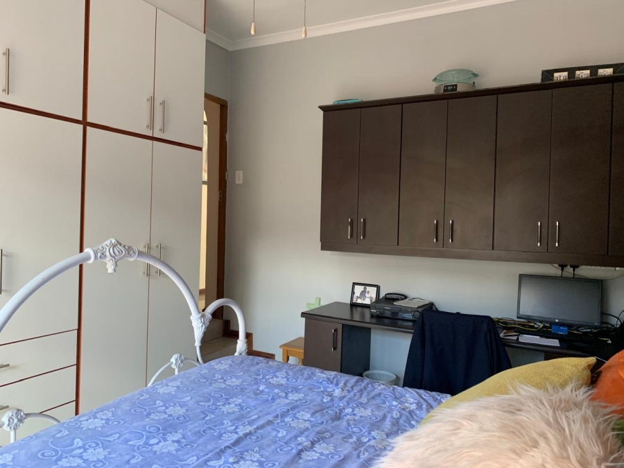 To Let 0 Bedroom Property for Rent in Manors KwaZulu-Natal