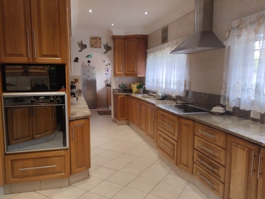 4 Bedroom Property for Sale in Chiltern Hills KwaZulu-Natal