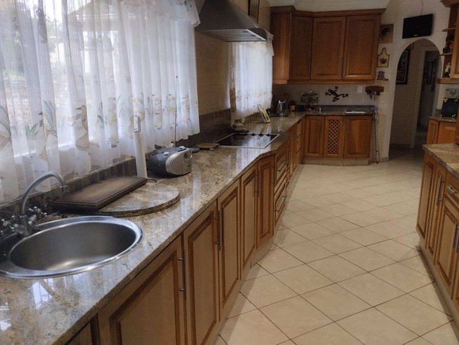 4 Bedroom Property for Sale in Chiltern Hills KwaZulu-Natal