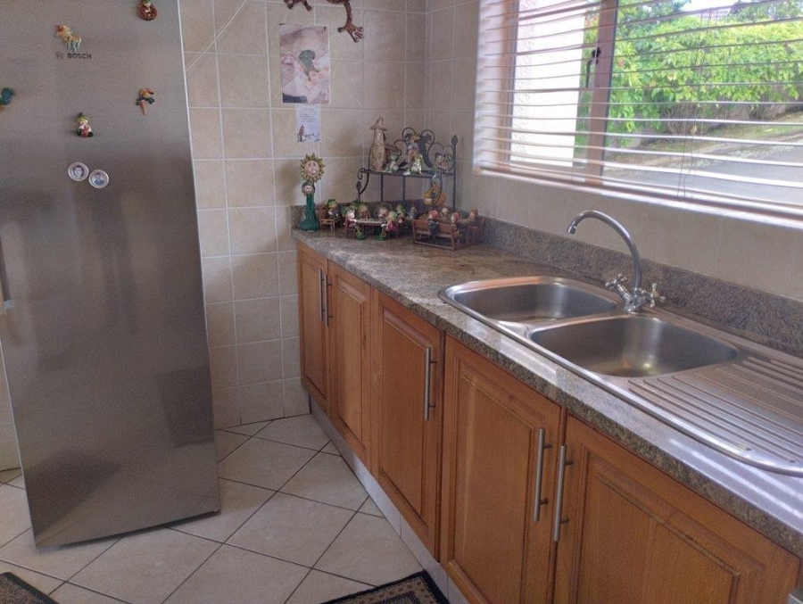 4 Bedroom Property for Sale in Chiltern Hills KwaZulu-Natal