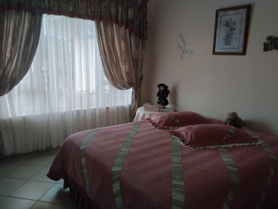4 Bedroom Property for Sale in Chiltern Hills KwaZulu-Natal