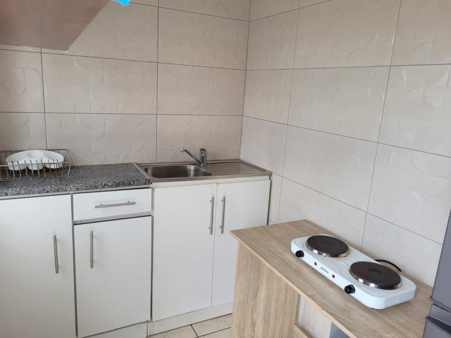 To Let 1 Bedroom Property for Rent in Bluff KwaZulu-Natal