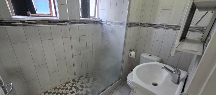1 Bedroom Property for Sale in Bluff KwaZulu-Natal