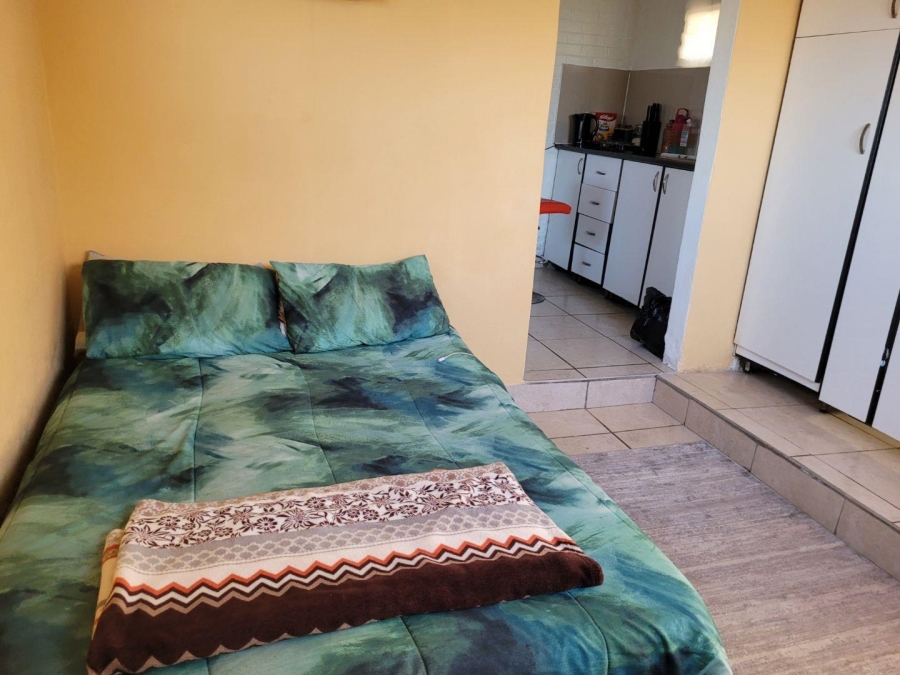 To Let 1 Bedroom Property for Rent in Bluff KwaZulu-Natal