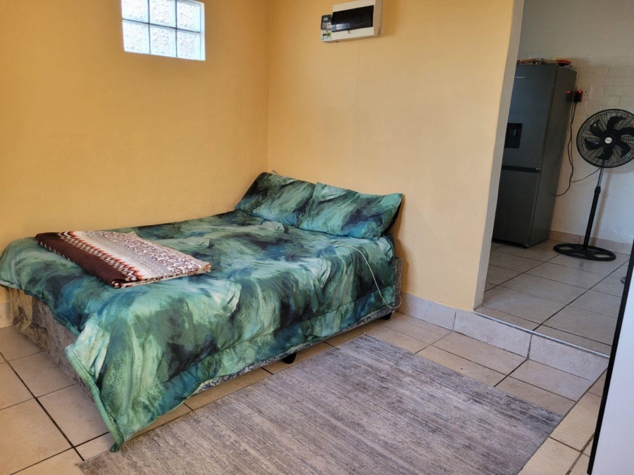 To Let 1 Bedroom Property for Rent in Bluff KwaZulu-Natal