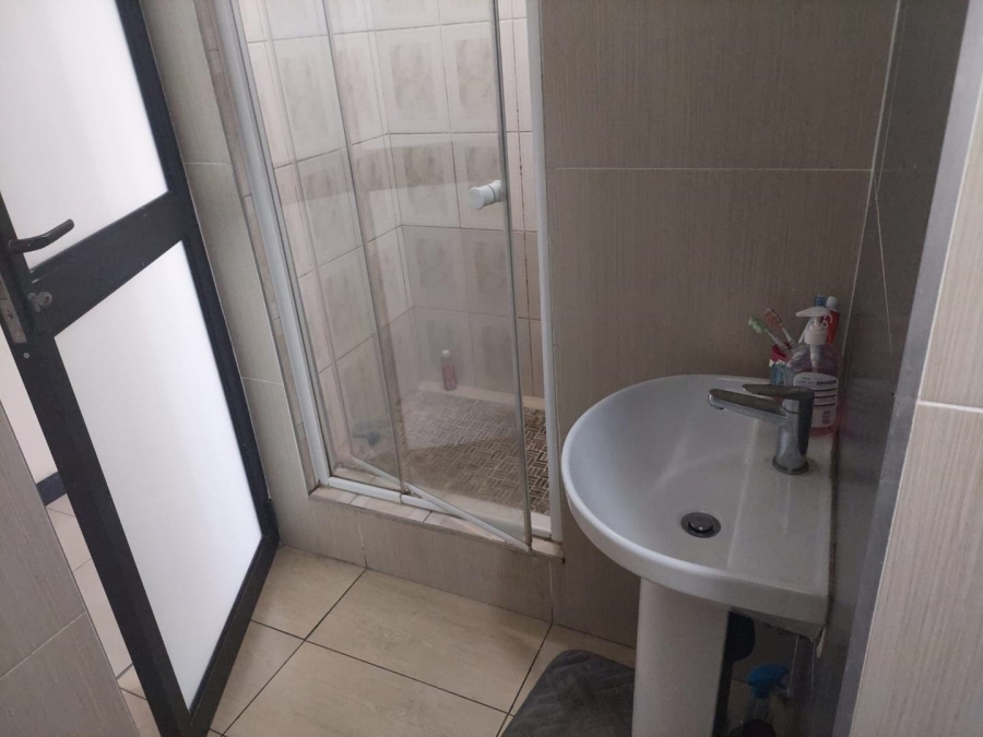 2 Bedroom Property for Sale in Point KwaZulu-Natal