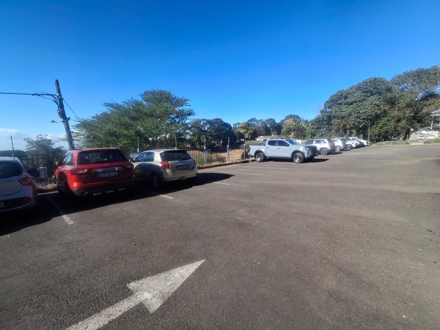 To Let Commercial Property for Rent in Kloof KwaZulu-Natal