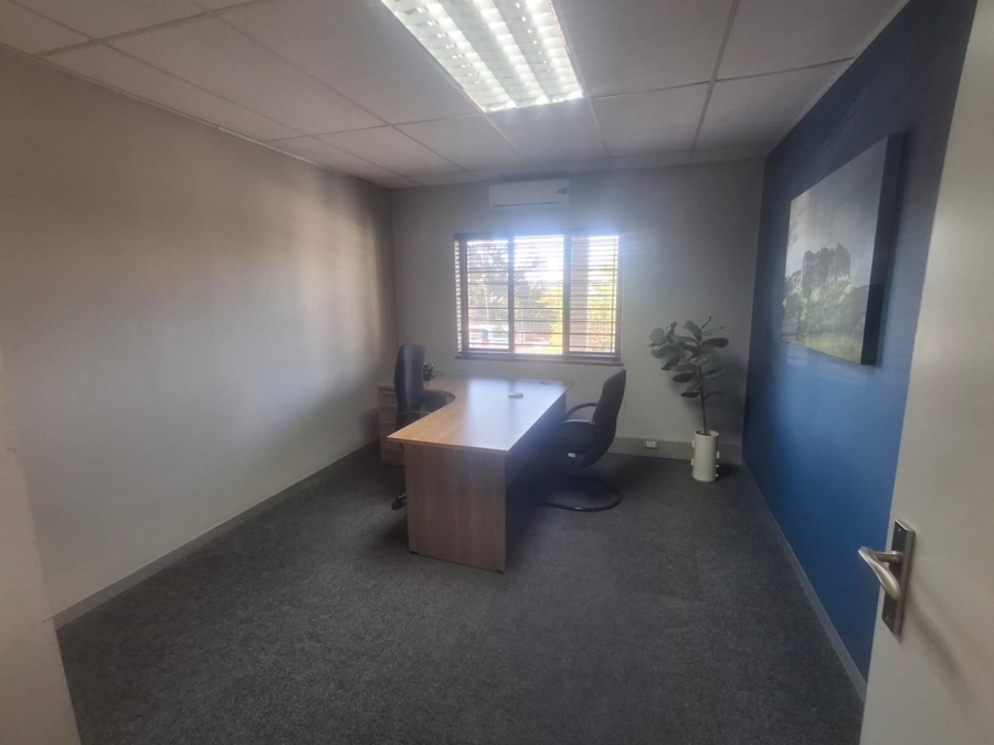 To Let Commercial Property for Rent in Kloof KwaZulu-Natal