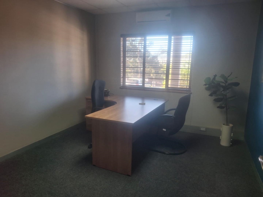 To Let Commercial Property for Rent in Kloof KwaZulu-Natal