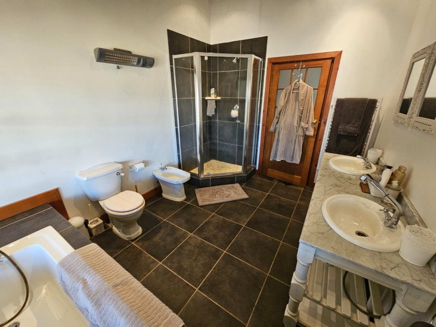 4 Bedroom Property for Sale in Nottingham Road KwaZulu-Natal