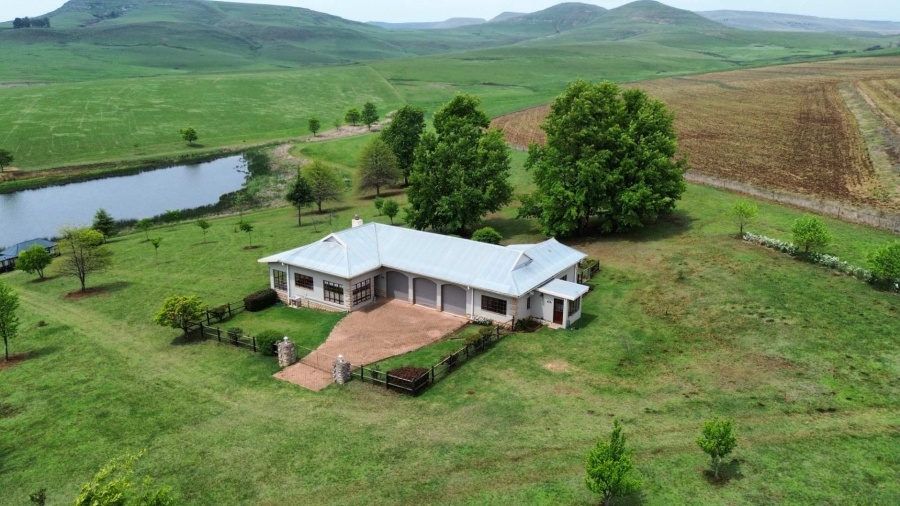4 Bedroom Property for Sale in Nottingham Road KwaZulu-Natal