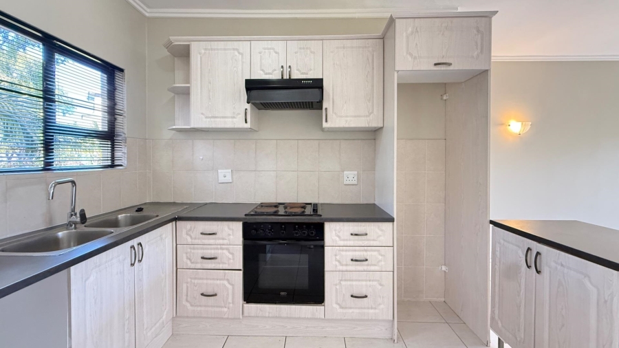 To Let 2 Bedroom Property for Rent in Palm Lakes Estate KwaZulu-Natal