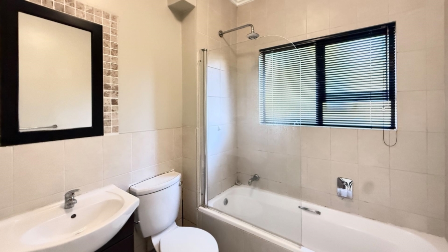 To Let 2 Bedroom Property for Rent in Palm Lakes Estate KwaZulu-Natal