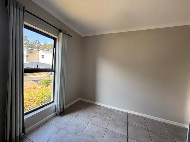 To Let 2 Bedroom Property for Rent in Waterfall KwaZulu-Natal