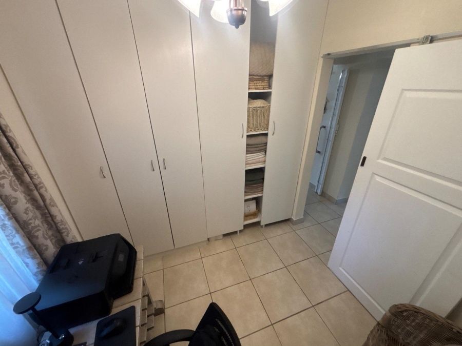2 Bedroom Property for Sale in Hillcrest KwaZulu-Natal