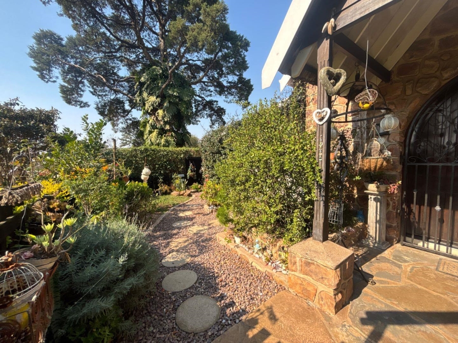 2 Bedroom Property for Sale in Hillcrest KwaZulu-Natal